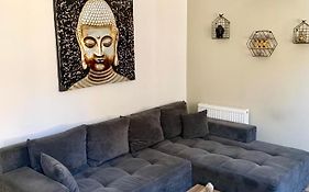Leo'S City Apartment